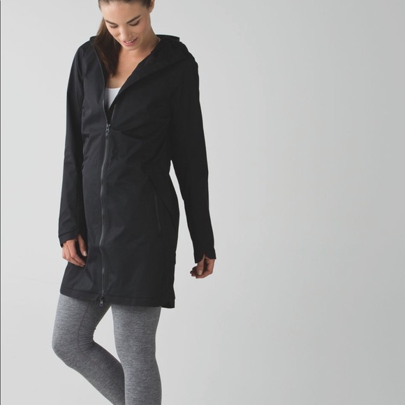 lululemon athletica Jackets & Blazers - Lululemon Definitely Raining Jacket